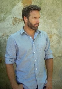 埃莱·巴德汉 Ele Bardha照片