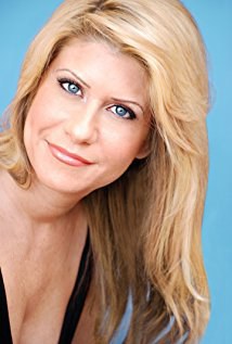 凯特·克雷西达 Kat Cressida照片