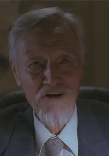 雷达 Tat Lui照片