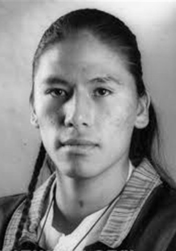 Nathan Lee Chasing His Horse照片