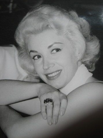 Evangelina Elizondo照片