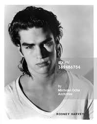 罗德尼·哈维 Rodney Harvey照片