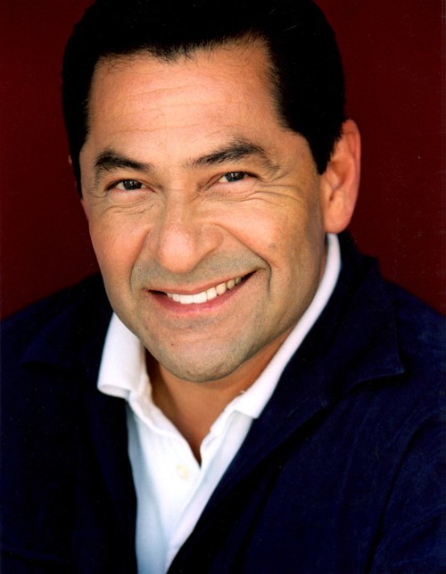 迈克·戈麦斯 Mike Gomez照片