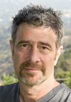 吉尔·约格尔 Gil Junger照片