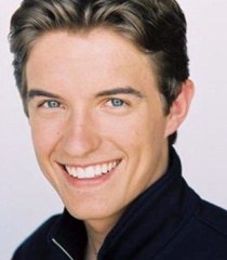 布雷迪·布鲁姆 Brady Bluhm照片