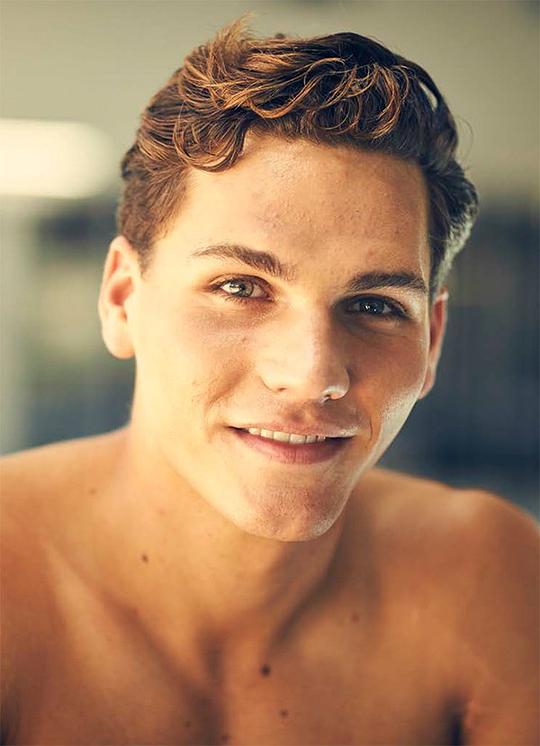 奈·赫伦 Nye Heron照片