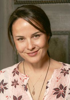 丽贝卡·里格 Rebecca Rigg照片