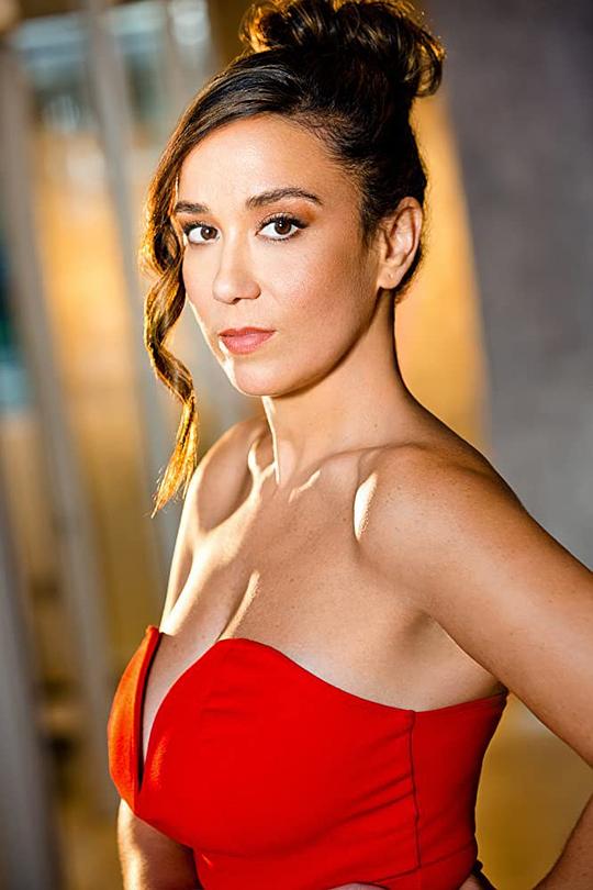 阿尔巴·阿尔巴尼斯 Alba Albanese照片