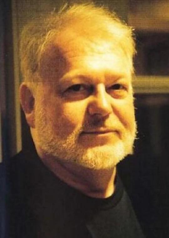 利昂·波纳尔 Leon Pownall照片