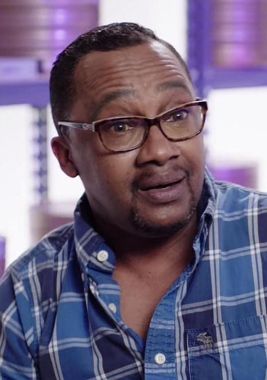 德沃罗·怀特 De'voreaux White照片