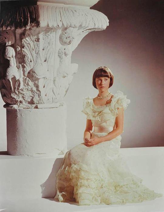 埃米莉·霍恩 Emily Hone照片