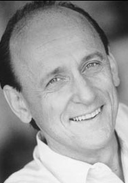 雷耶·比克 Raye Birk照片