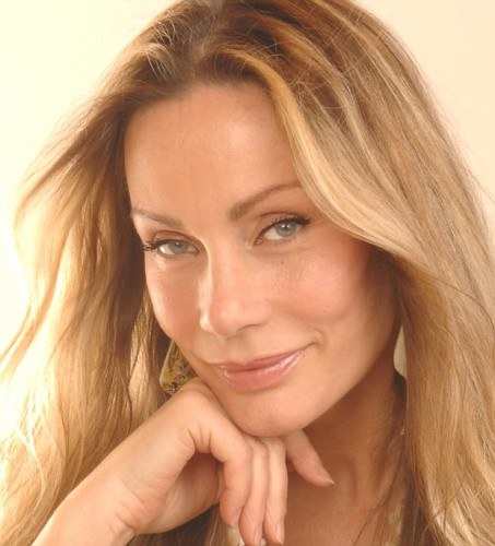 维吉尼亚·海伊 Virginia Hey照片