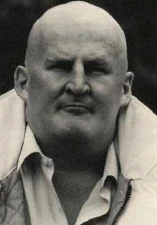 马克斯·弗莱查尔德 Max Fairchild照片