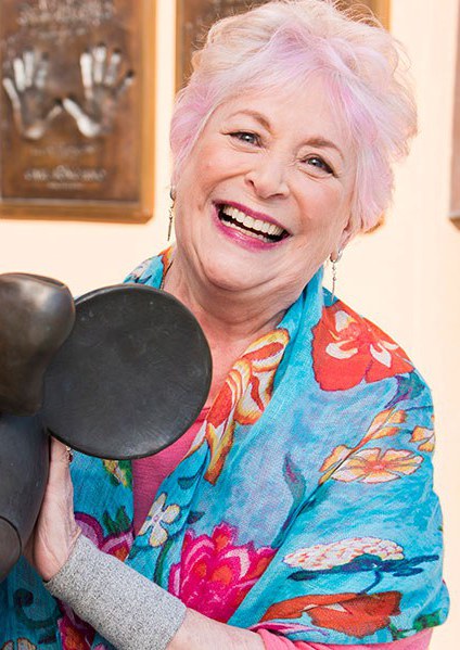 露西·泰勒 Russi Taylor照片