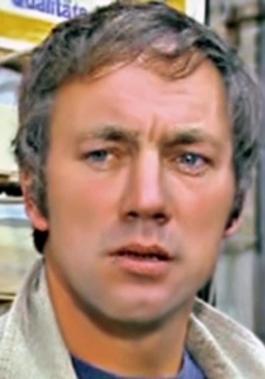 彼得·波蒂厄斯 Peter Porteous照片