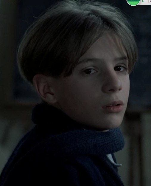 加斯帕·曼尼斯 Gaspard Manesse照片