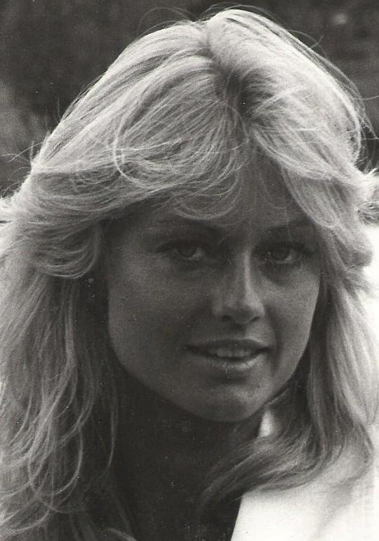 玛丽·史泰文 Mary Stavin照片