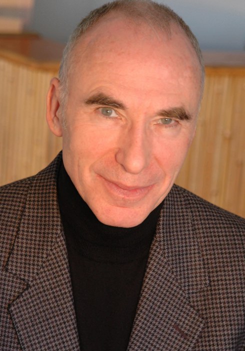 罗伯特·伊恩·麦肯齐 Robert Ian Mackenzie照片