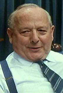 詹姆斯·格劳特 James Grout照片