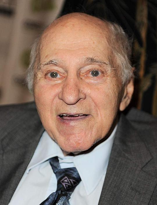 罗伯特·艾伦斯坦 Robert Ellenstein照片