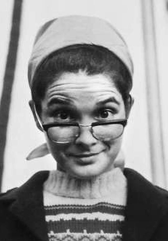 阿德拉伊达·加西亚·莫拉莱斯 Adelaida García Morales照片