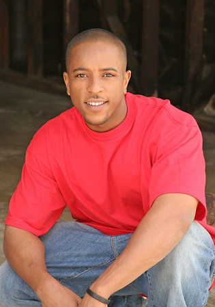 布兰登·昆恩·亚当斯 Brandon Quintin Adams照片