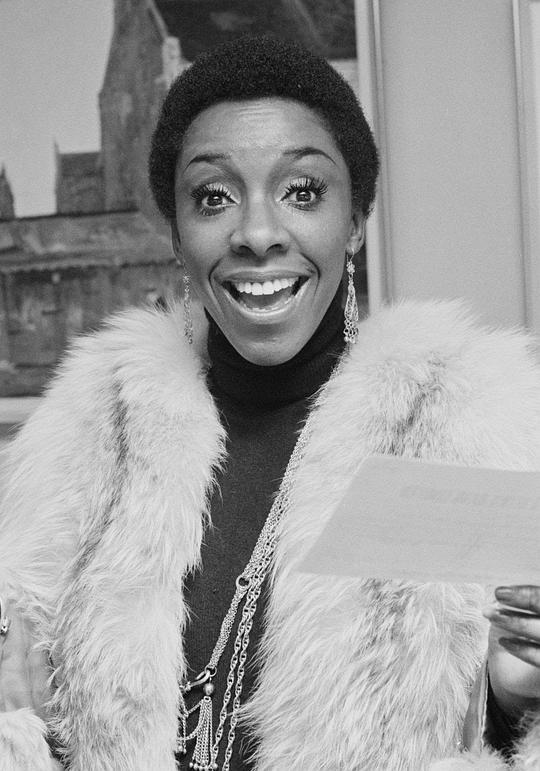 B·J·阿瑙 Brenda Arnau照片