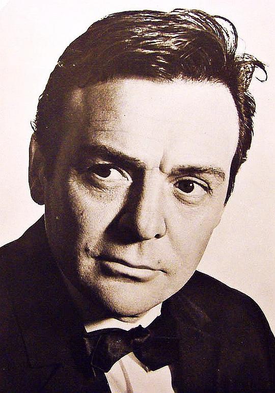 拉德·马尔科维奇 Rade Markovic照片