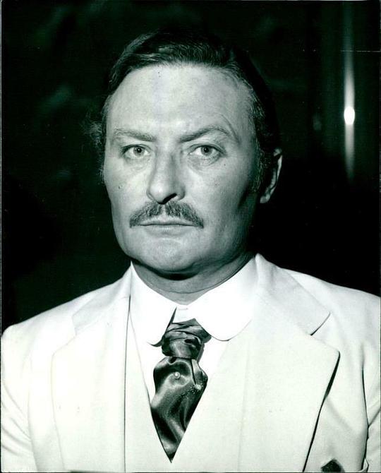 唐纳德·皮克林 Donald Pickering照片