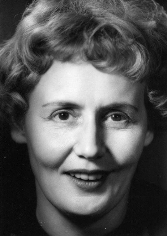 埃达赛裴尔 Edda Seippel照片