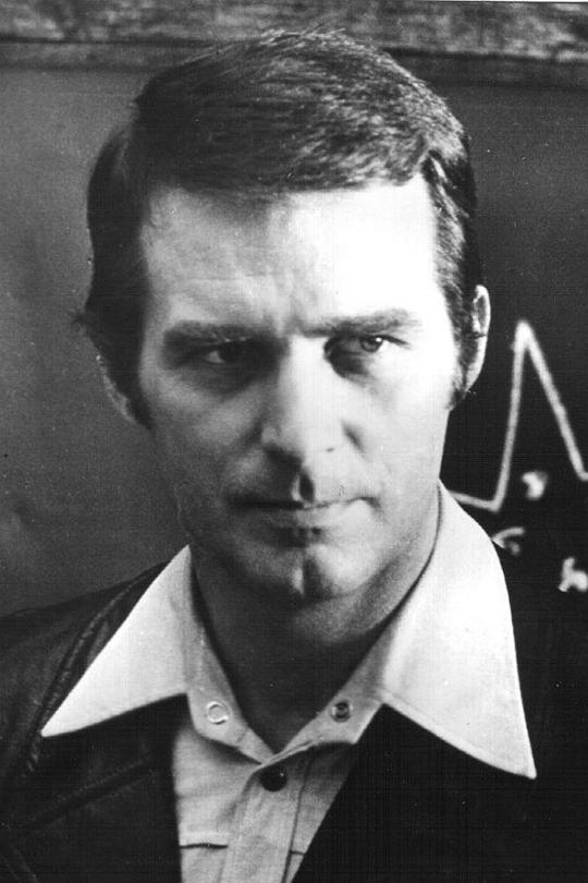 保罗·布特克维奇 Paul Butkevich照片