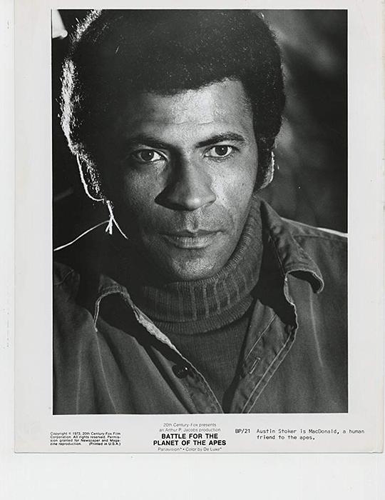 奥斯汀·斯托克 Austin Stoker照片