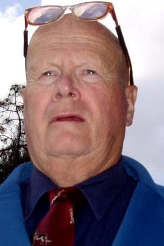 哈格蒂队长 Captain Haggerty照片