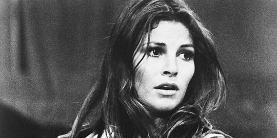 海伦娜·卡莲诺特兹 Helena Kallianiotes照片