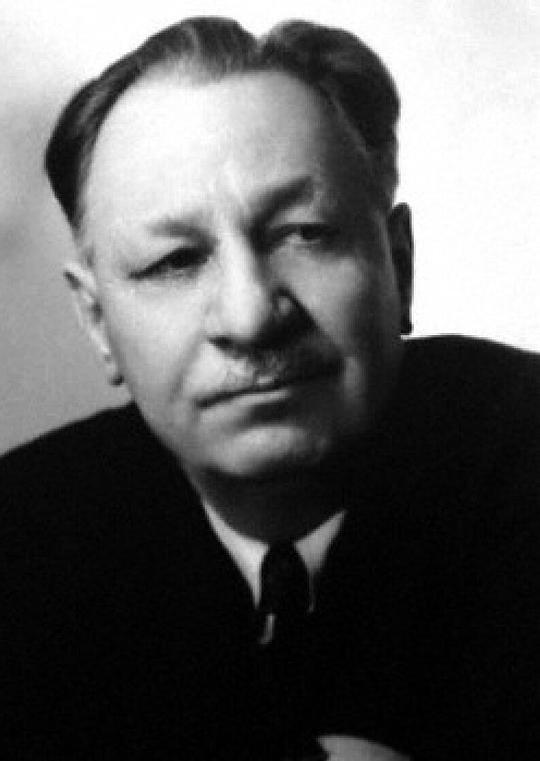 拉塞尔·克劳斯 Russel Crouse照片