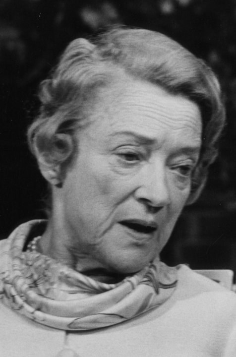 佩吉·伍德 Peggy Wood照片