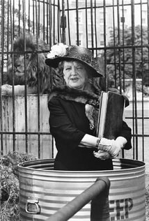 马里恩·洛恩 Marion Lorne照片