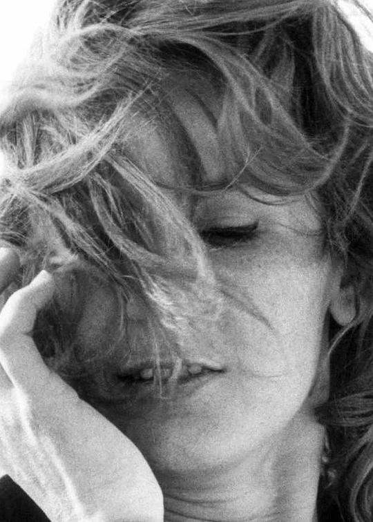 埃莱娜·夏特兰 Hélène Chatelain照片