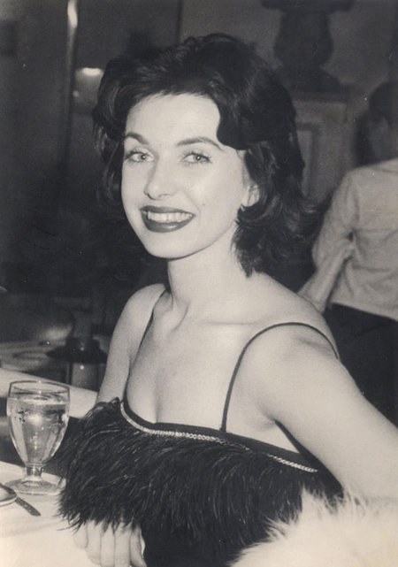 卡门-菲利普斯 Carmen Phillips照片