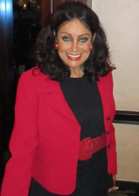 玛格丽特·莱沃斯 Marguerite LeWars照片