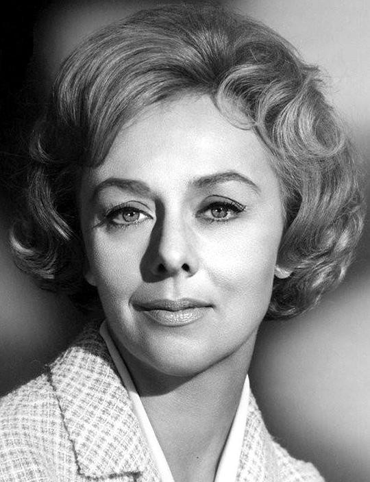 路易莎·兰瑟姆 Louise Latham照片