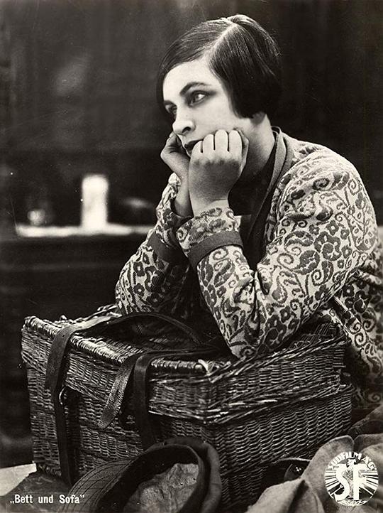 露德米拉·谢米奥诺娃 Lyudmila Semyonova照片