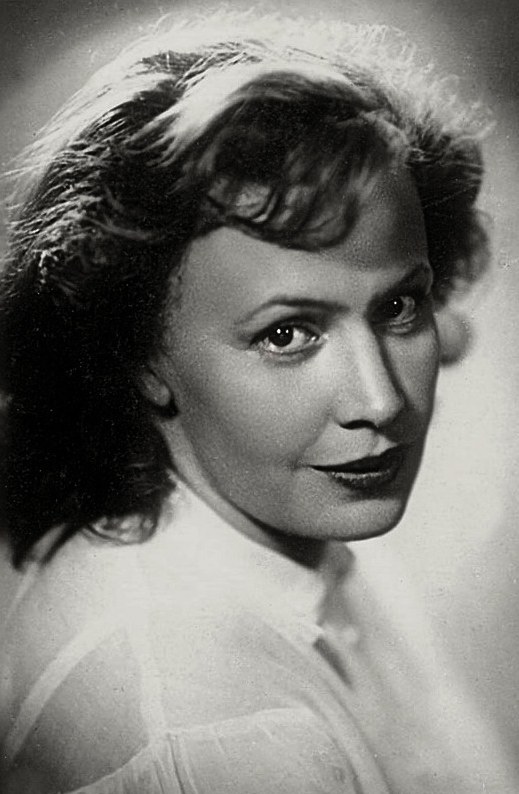 安东宁娜·马克西莫娃 Antonina Maksimova照片