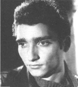 格斯·特科尼斯 Gus Trikonis照片