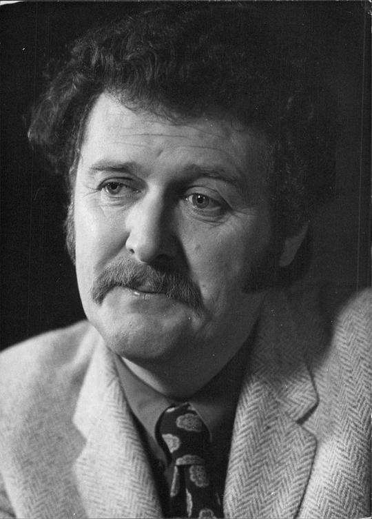 阿伦·欧文 Alun Owen照片