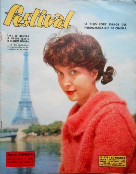 安妮·托涅蒂 Anne Tonietti照片