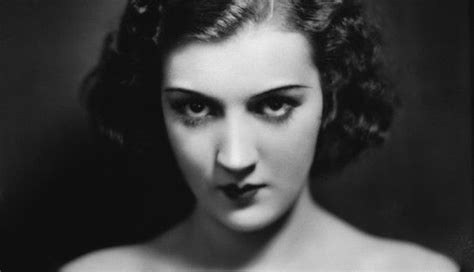 孔苏埃洛·弗兰克 Consuelo Frank照片