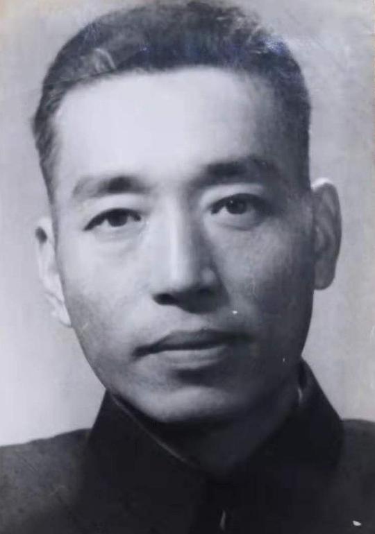高笑鸥 Xiaoou Gao照片