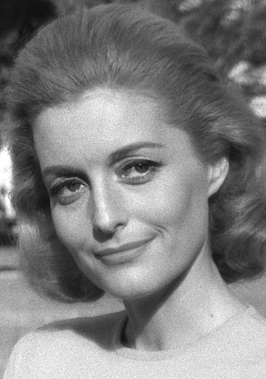 康斯坦丝·陶尔斯 Constance Towers照片